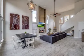 Miami Style House in San Antonio - Image 4