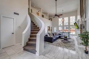 Miami Style House in San Antonio - Image 5