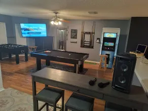 3BR Fun Retreat: Game Room & Attractions Nearby! - Image 3