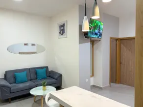 Elegant Suite with Garage, Central Machala - Image 3