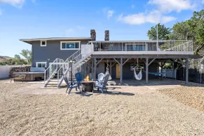 The Hill House Mtn Views Hot Tub Fire Pit & BBQs - Image 4