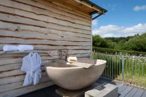Birch Banc Retreats - Glyn-Haul, New Enc Decking - Image 3