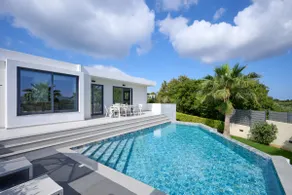 Kyamon Luxury Villa with Heated Saltwater Pool Near Chania - Image 3