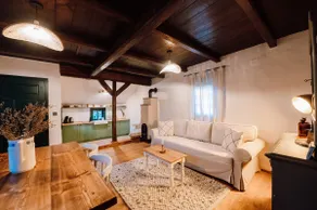 Three Plums Cottage - Image 3
