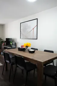 Cozy 3 BR Inner City House | Full Kitchen| - Image 5