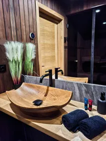 Coastal holiday home with sauna and Jacuzzi - Image 5
