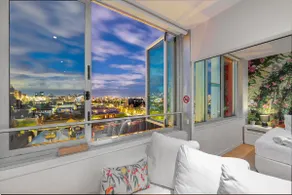 2BR The 'Flamin' Galah' Urban Eden Oasis-sleeps 5 - Image 3