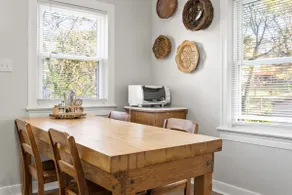 Cozy Home Near Downtown Mall/Belmont - Image 3