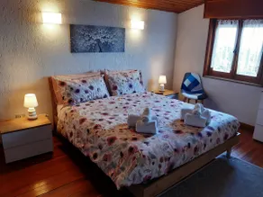 Cozy attic in Lusiana - Image 4