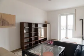 Milan Retreat: Panoramic Views, Central Location - Image 3