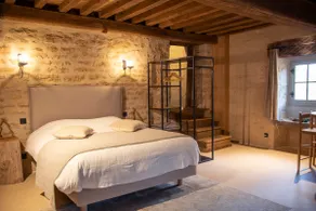 Charming and romantic Châteauneuf Suites getaway - Image 2