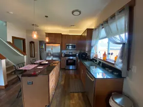Cole Street Home - Image 5
