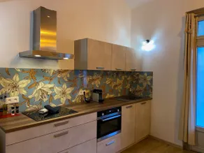 ”Suzon” Small loft Terrace & Air Conditioning! Town Hall Side - Image 5