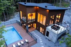 Luxury Chalet, Cottage, Large Groups, Ski Hill - Image 2
