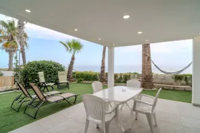 Meneou Blu Beach House* - Image 5