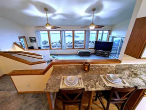 Breathtaking Bayview: 5 Bedroom Getaway - Image 4