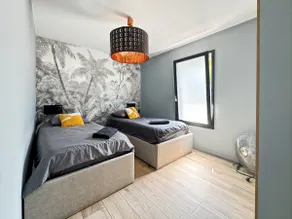 Modern 2 bedroom house, sleeps up to 6 - Image 5