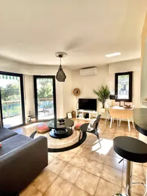 Beaches and Greenery, Large Quiet Terrace, Air-Conditioning, 2 Rooms - Image 5