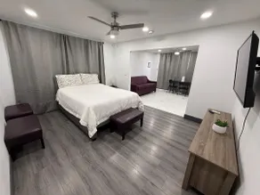 Modern Guesthouse W Parking 12Min to Strip - Image 2