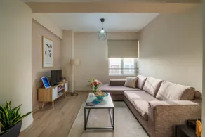 Modern and beautiful apartment - Image 2