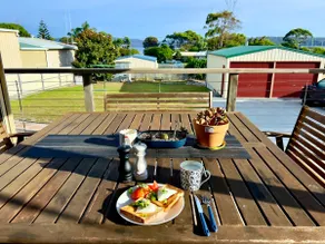 Sea Shack | Georges Bay Views, Pets & EV Charger - Image 4