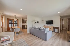 Tiny's House | 3bd, 2ba | Near Grandview College - Image 2