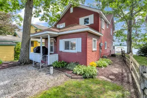 The Little Red Cottage on Clark Lake - Image 3