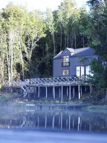 Mayapehue Shelter | Tinaja + Lake Natri + Forest - Image 2