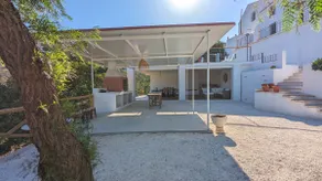 Villa w/ pool and lovely views 10 min from Malaga - Image 3
