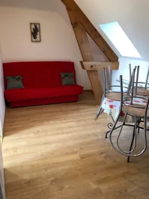 Charming apartment in the heart of a stud farm - Image 2