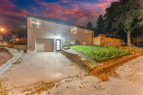 2BR No Stairs | Parking + Pets | 15 min Downtown - Image 3
