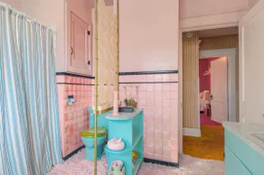 Historic Home - Image 5