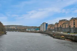 Executive 2-Bed Great River View Apartment in Aberdeen-Free Parking-FastWiFi - Image 5