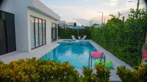 Summer house with a pool and a private hot tub, Wi-Fi - Image 5