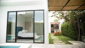 Summer house with a pool and a private hot tub, Wi-Fi - Image 2