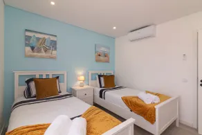 Appartement 'Marina View Apart - Praia Da Rocha' avec vue sur mer, Wi-Fi et climatisation - Image 4