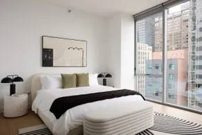 PH w/ Bean & Lake Views, An Elite Stay - Image 3