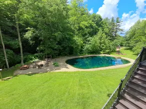 Whispering pines Lodge - Image 3