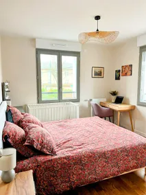 Modern 5* 2-Bedroom Gem with balcony near Paris - Image 4