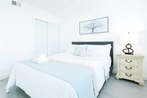 Cupertino Edge 2BR | Long Stay Deal | AC + Laundry - Image 4