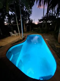 Vivid Lake Beach Pool EV Charger Fireplace 1hr syd - Image 2