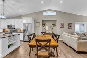 Luxury Home I Mins from Falls I Pool & Pong Table - Image 2