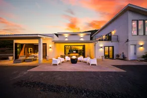 Modern Hilltop Villa with Panoramic Views - Image 2