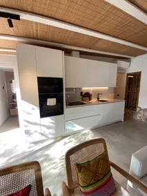 Bond beach village - Image 4