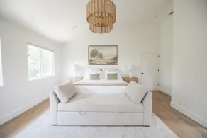 Spacious Family & Pet friendly home! - Image 3