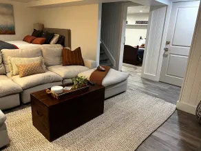 Culver Super-Suite - Walk to Town - Image 2