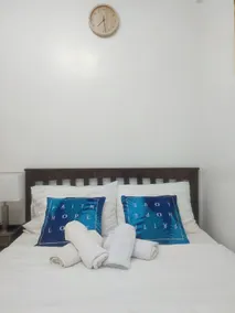 Cozy TriG Place near SM Seaside with Wifi Netflix free swimming pool & parking - Image 4