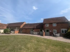 Stable Cottage - Image 2
