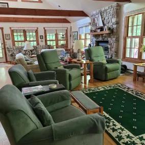 Gigi's Place…. Wooded Waterfront sleeps 13 - Image 3