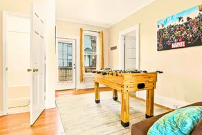 Historic Bungalow: For Groups & Families Sleeps 11 - Image 4
